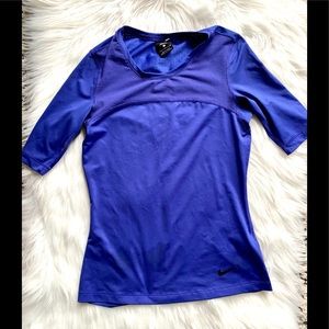 ⭐️ Nike Athletic Top